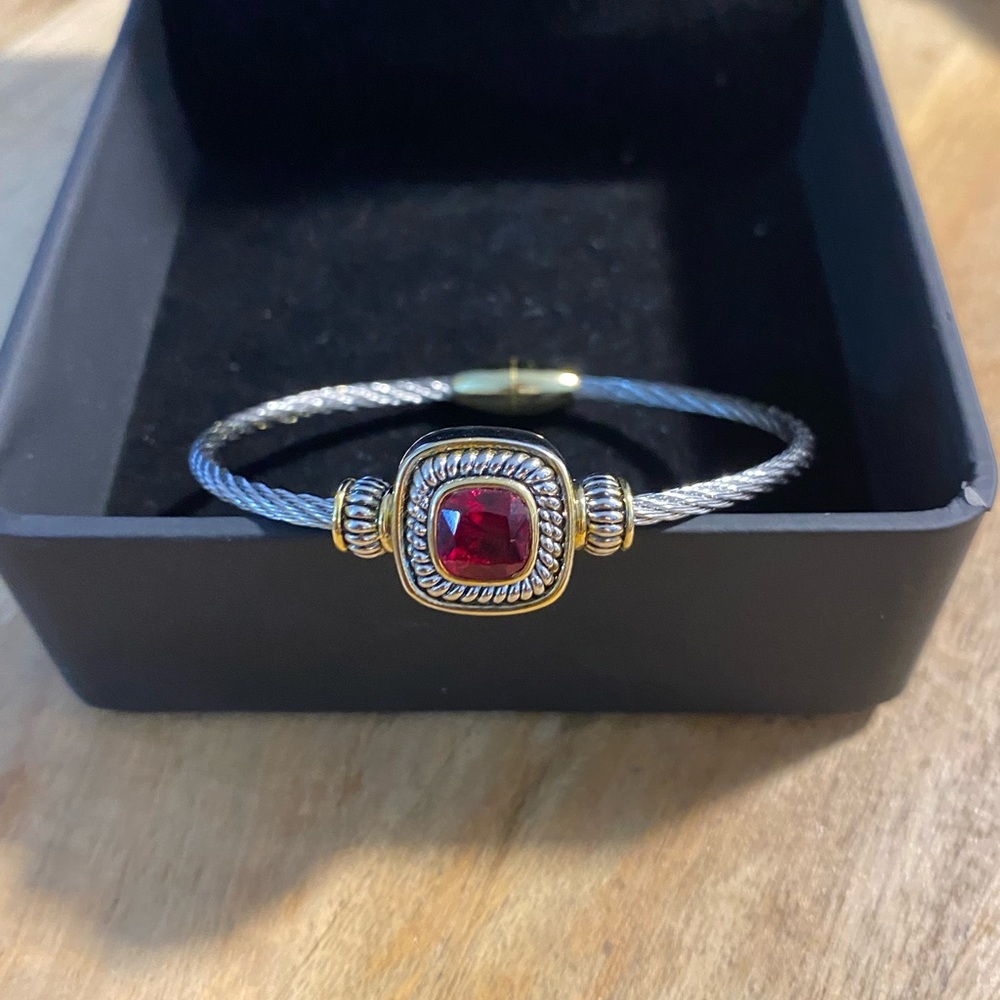 ANGIE STATEMENT BRACELET